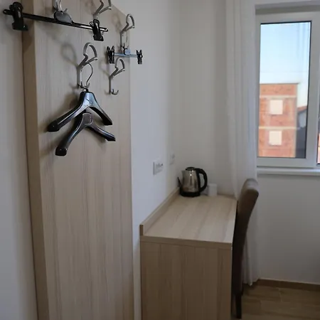 In Superior如家 Surčin