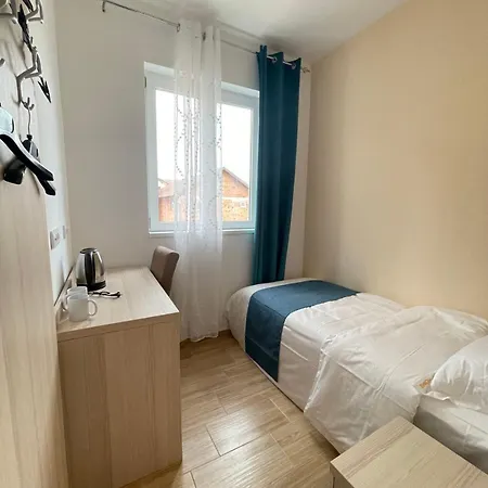 In Superior如家 ホテル Surčin