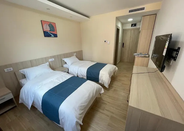 فندق In Superior如家 Surčin